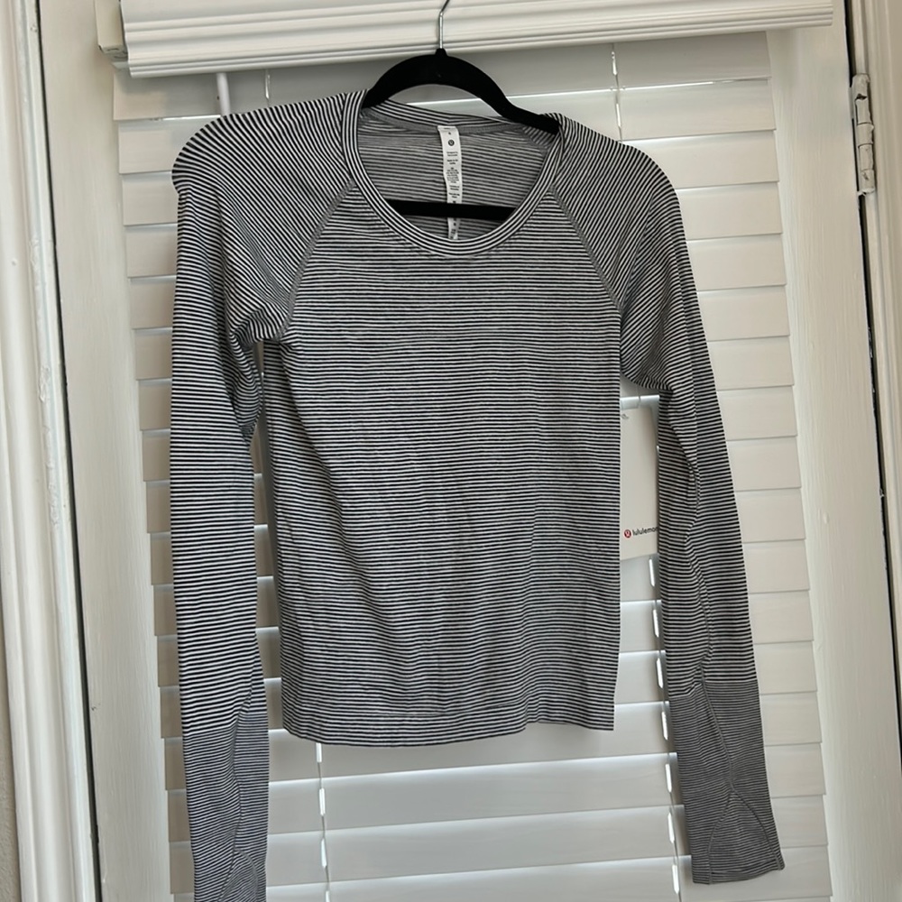 NWT! Lululemon Swiftly Tech Long Sleeve 2.0 *Race